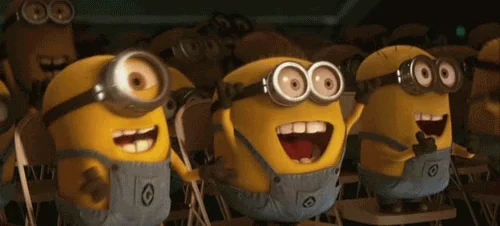 GIF de Minions riant, réaction humoristique positive